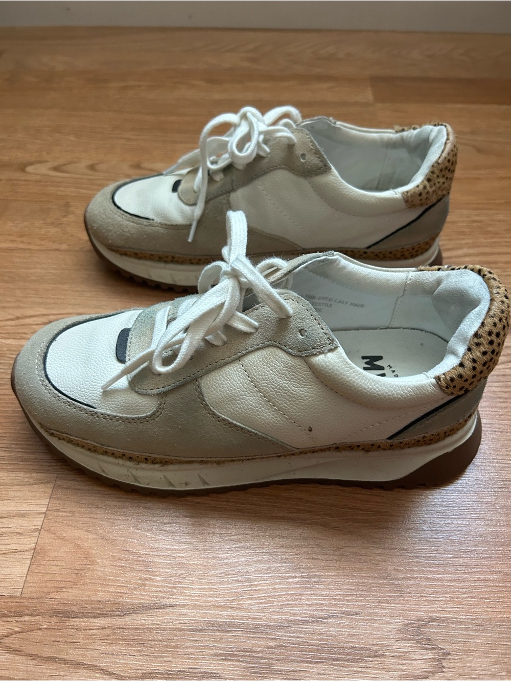 Madewell White and Beige Leather Sport Sneakers.Size 7.5